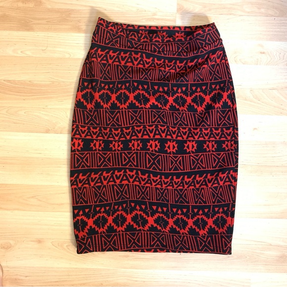 UK2LA Dresses & Skirts - ⚡️3 for 25⚡️ UK2LA Red & Black Geometric Pencil Skirt Medium